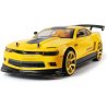 Camaro RC drift 1/10 jaune vue de trois quarts avant, aileron arrière